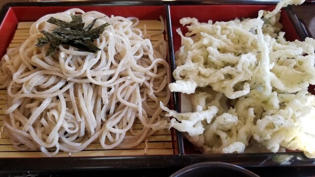 Shirauo soba và các món ăn chế biến từ cá Shirauo